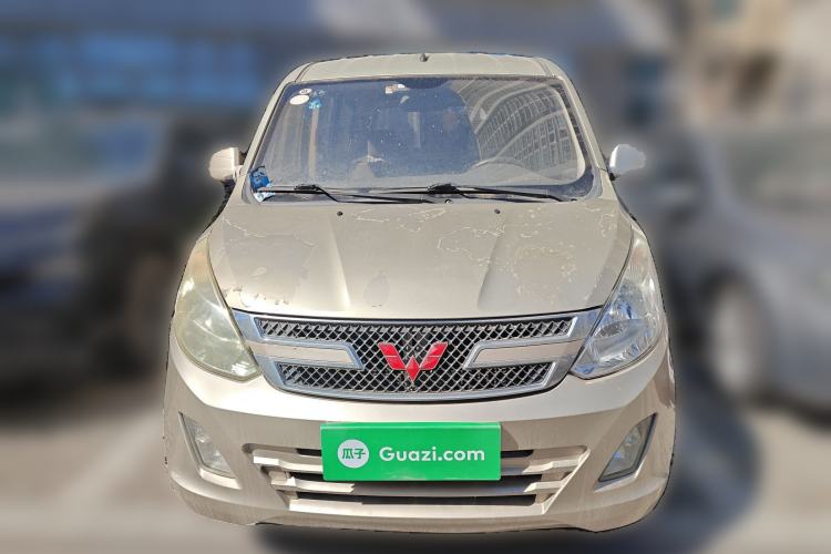 Used Wuling Rongguang V 2016 1.5L Standard Version Front