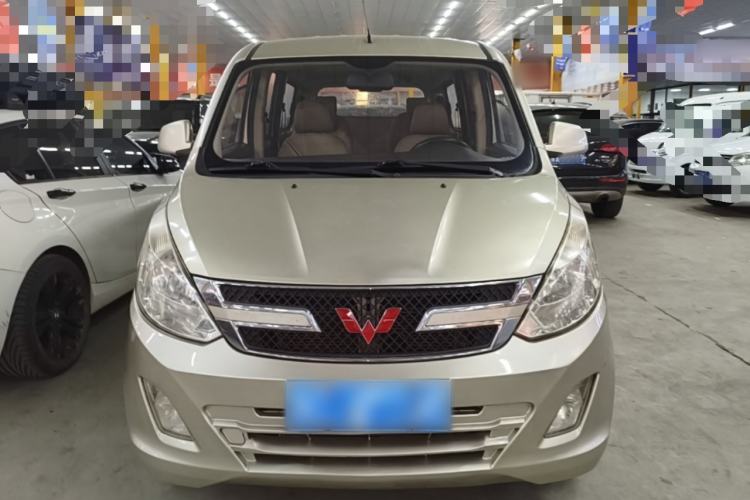 Used Wuling Rongguang V 2016 1.5L Standard Version Front
