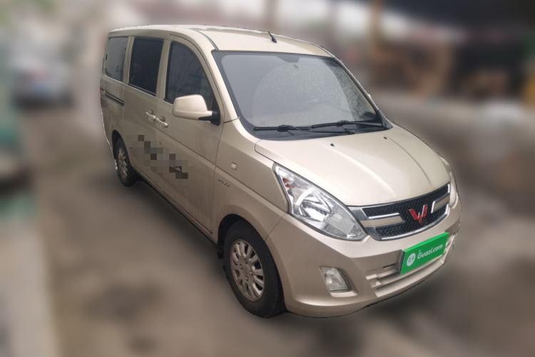 Used Wuling Rongguang V 2016 1.5L Standard Version Front Right 45 Deg