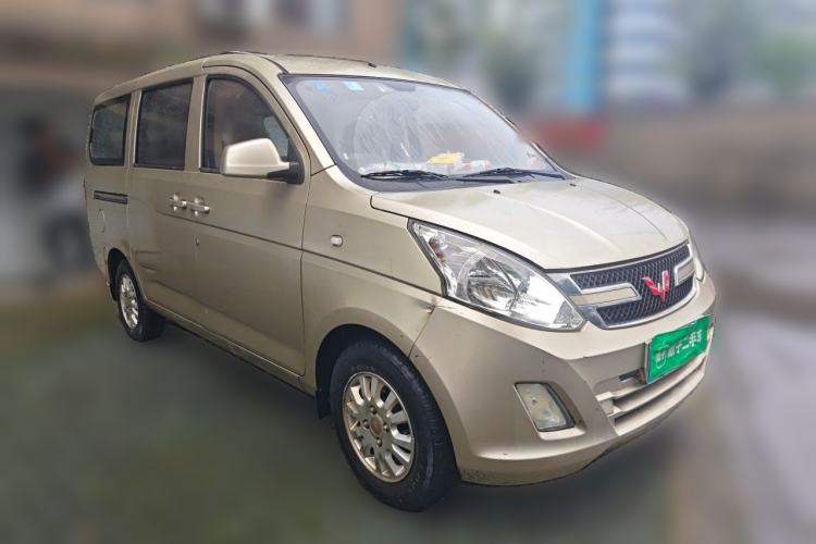 Used Wuling Rongguang V 2016 1.2L Standard Version Front Right 45 Deg