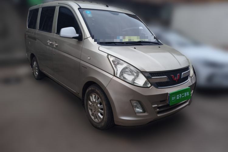 Used Wuling Rongguang V 2016 1.5L Standard Version Front Right 45 Deg