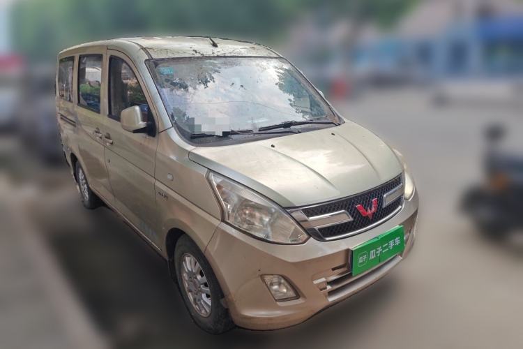 Used Wuling Rongguang V 2016 1.5L Standard Version Front Right 45 Deg