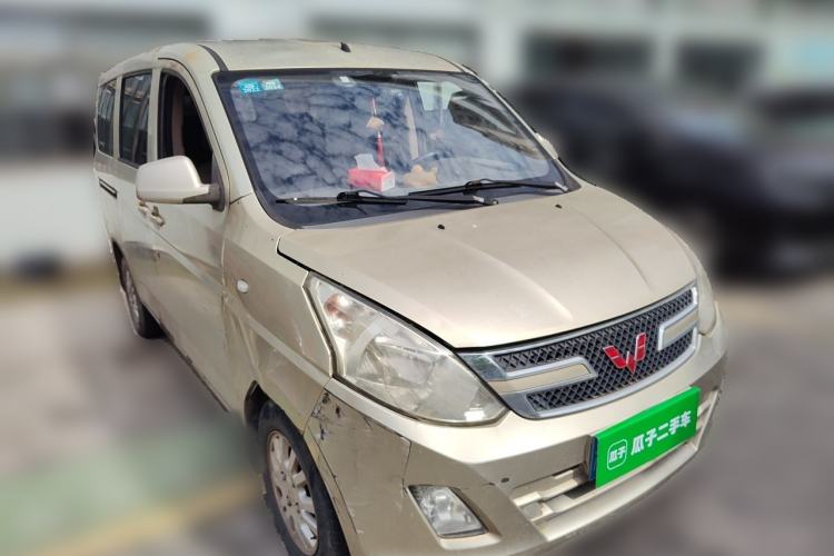 Used Wuling Rongguang V 2016 1.2L Practical Version Front Right 45 Deg