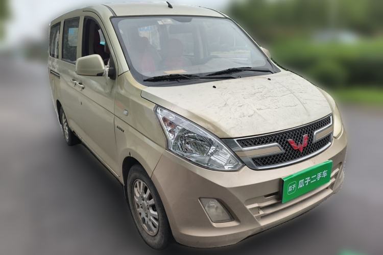 Used Wuling Rongguang V 2016 1.5L Standard Version Front Right 45 Deg