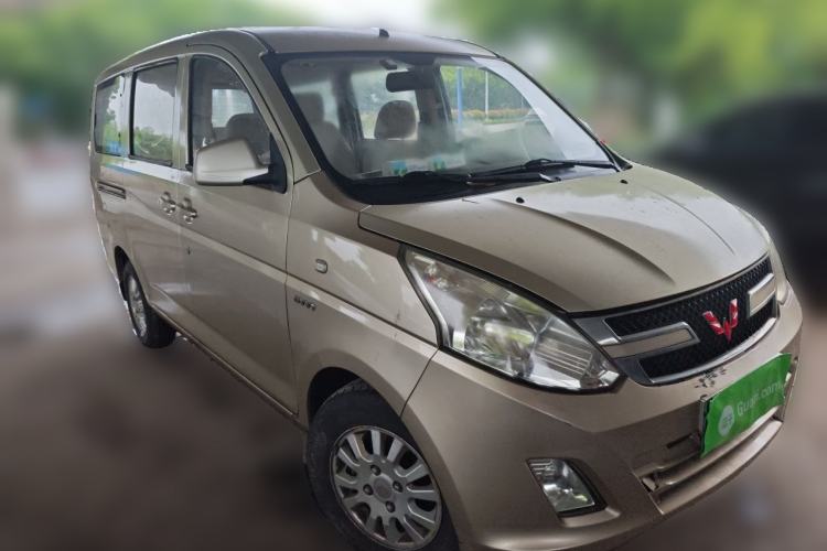 Used Wuling Rongguang V 2016 1.5L Standard Version Front Right 45 Deg