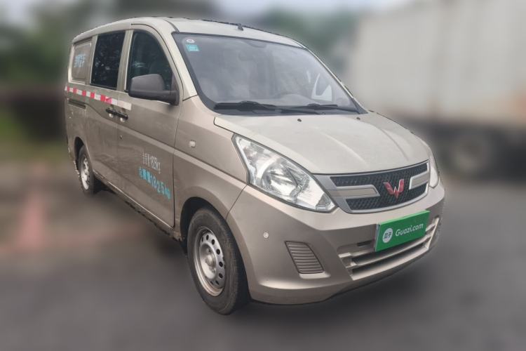 Used Wuling Rongguang V  Front Right 45 Deg