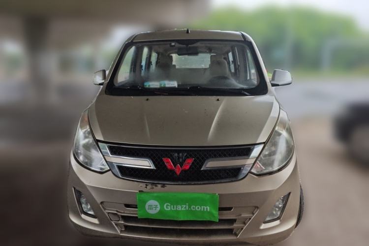 Used Wuling Rongguang V 2016 1.5L Standard Version Front