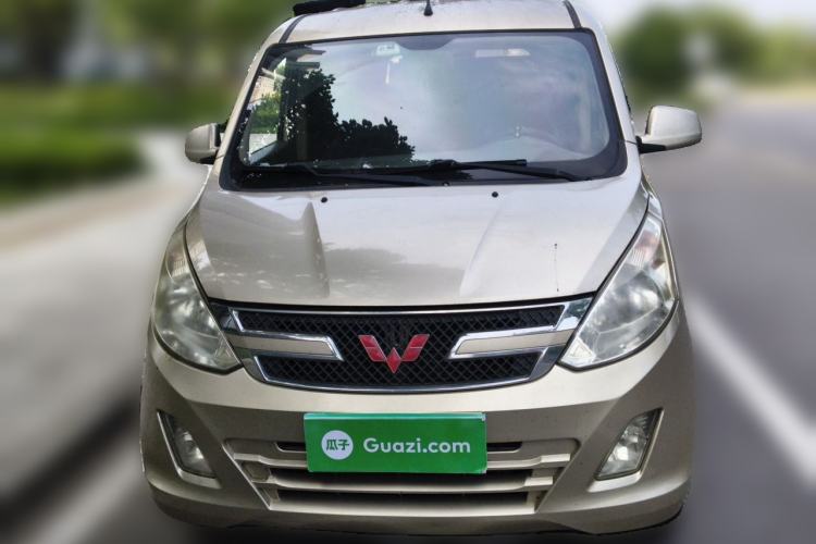 Used Wuling Rongguang V 2016 1.2L Standard Version Front