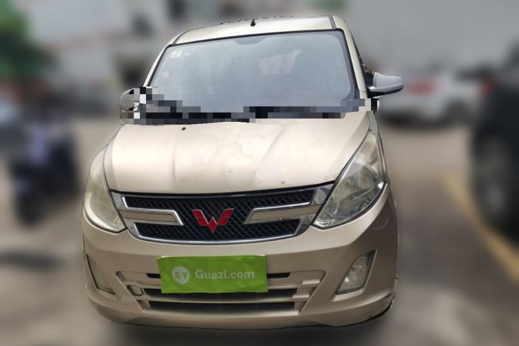 Used Wuling Rongguang V 2016 1.5L Standard Version Front