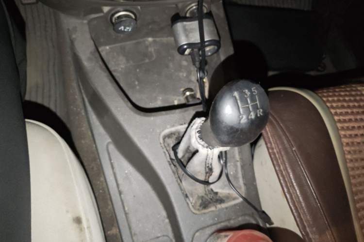Used Wuling Rongguang V 2016 1.5L Standard Version Gear Lever