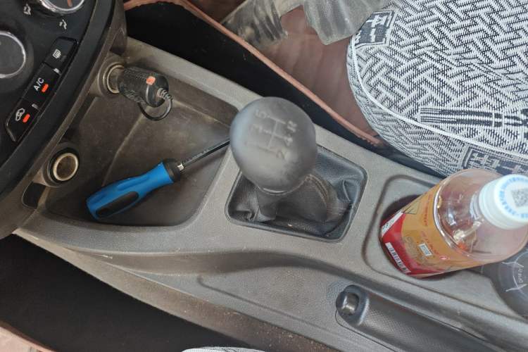 Used Wuling Rongguang V 2016 1.5L Standard Version Gear Lever