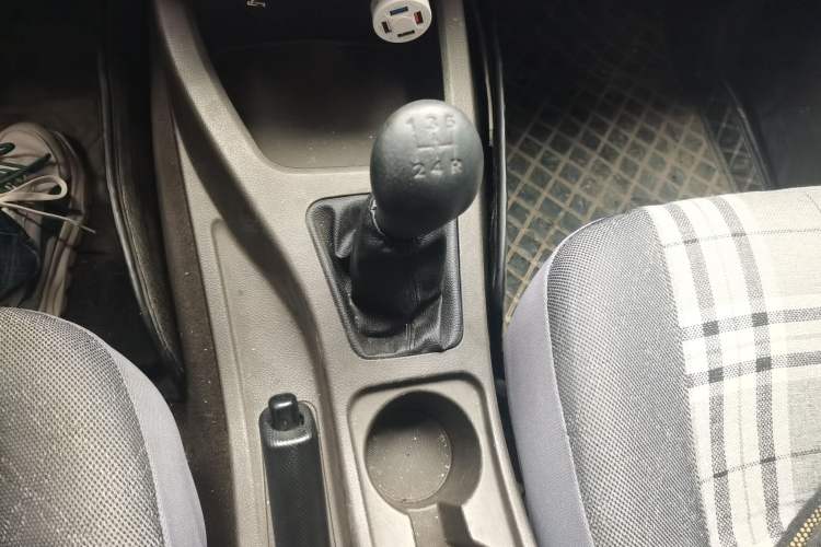 Used Wuling Rongguang V 2016 1.5L Standard Version Gear Lever