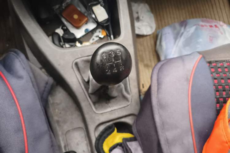 Used Wuling Rongguang V 2016 1.5L Standard Version Gear Lever