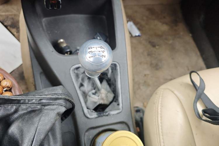 Used Wuling Rongguang V 2016 1.5L Standard Version Gear Lever