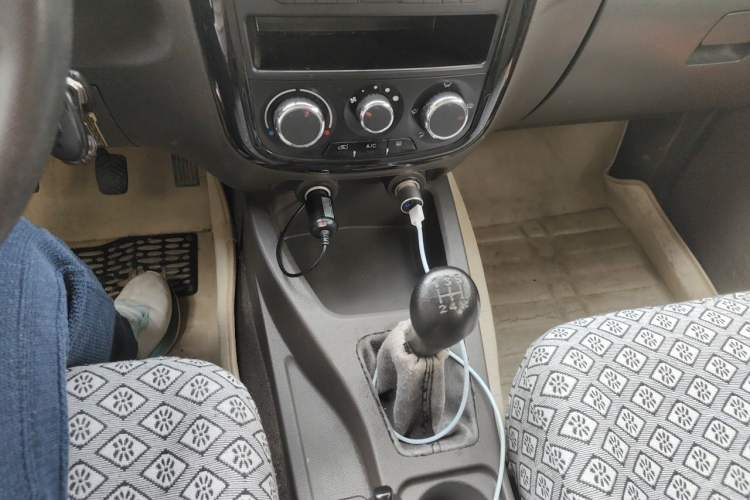 Used Wuling Rongguang V 2016 1.5L Standard Version Gear Lever