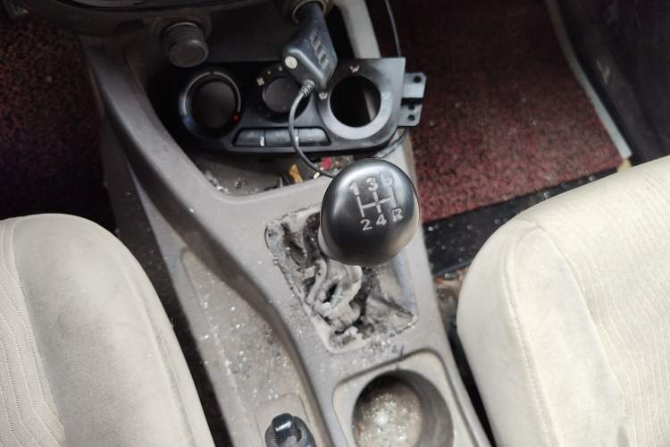 Used Wuling Rongguang V 2016 1.2L Practical Version Gear Lever