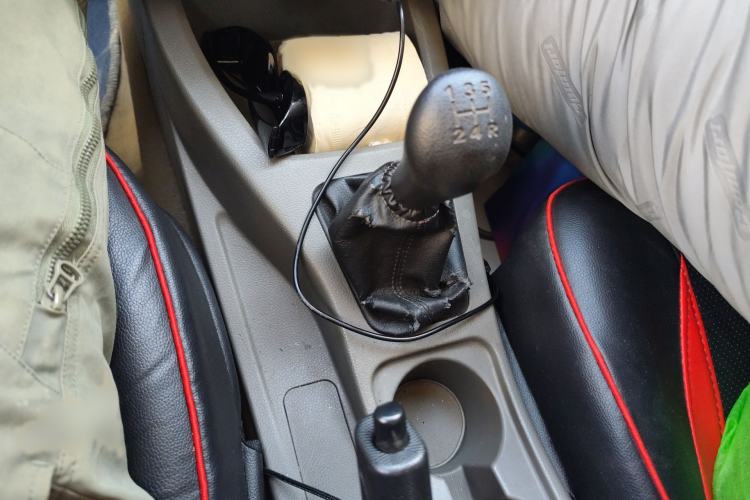 Used Wuling Rongguang V 2016 1.5L Practical Version Gear Lever