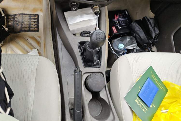 Used Wuling Rongguang V 2016 1.5L Standard Version Gear Lever