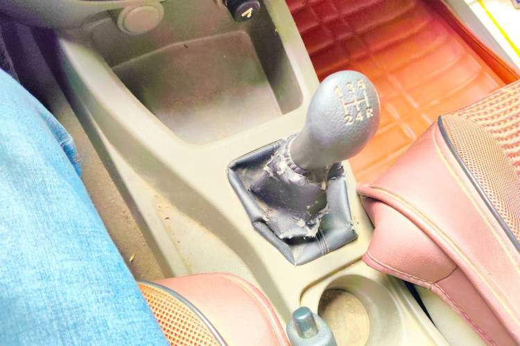 Used Wuling Rongguang V 2016 1.2L Practical Version Gear Lever