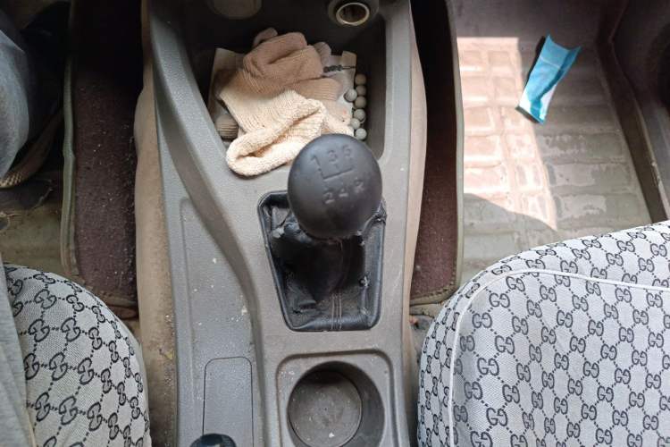 Used Wuling Rongguang V 2016 1.2L Practical Version Gear Lever