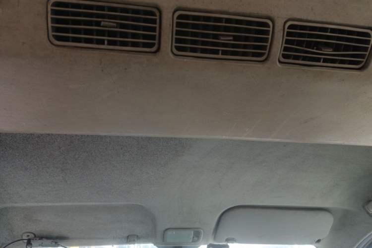 Used Wuling Rongguang V 2016 1.5L Practical Version Headliner