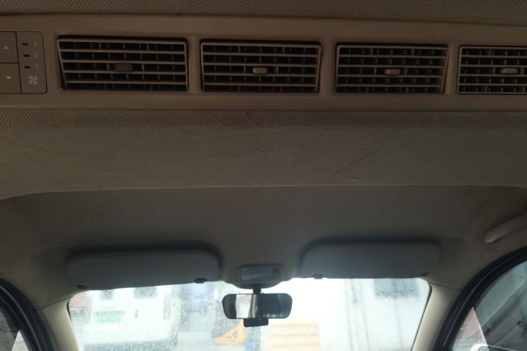 Used Wuling Rongguang V 2016 1.5L Standard Version Headliner