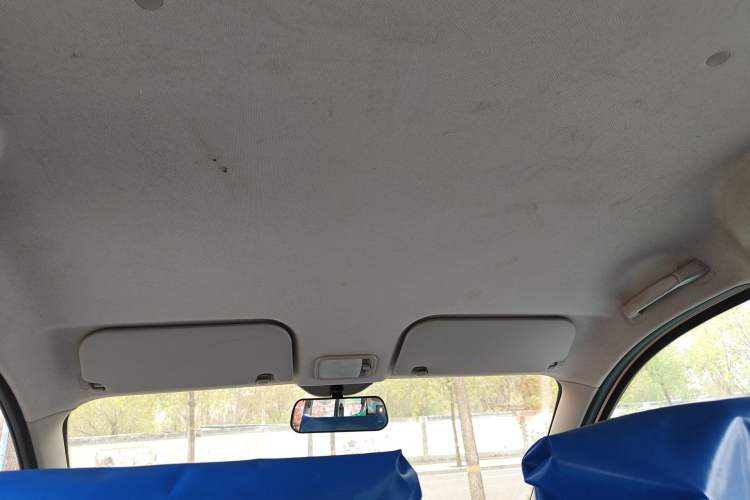 Used Wuling Rongguang V 2016 1.2L Practical Version Headliner