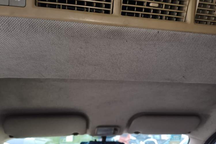 Used Wuling Rongguang V 2016 1.5L Standard Version Headliner