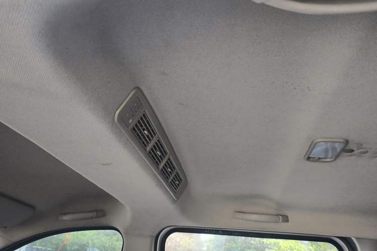 Used Wuling Rongguang V 2016 1.5L Standard Version Headliner