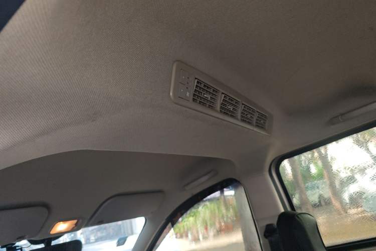 Used Wuling Rongguang V 2016 1.5L Standard Version Headliner