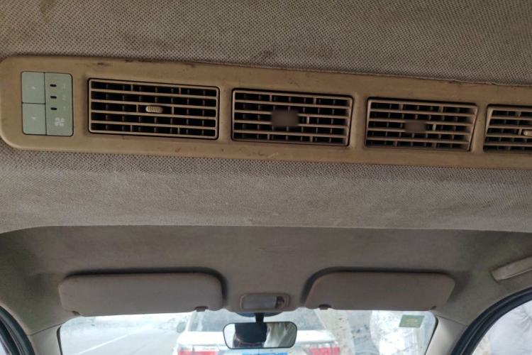 Used Wuling Rongguang V 2016 1.5L Standard Version Headliner