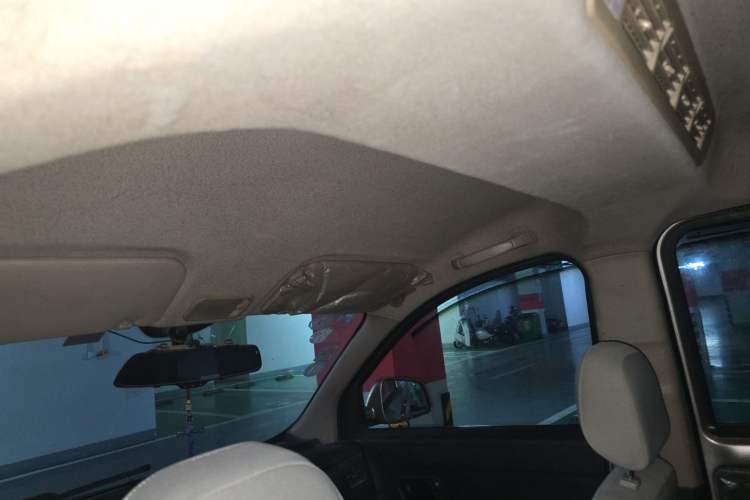 Used Wuling Rongguang V 2016 1.5L Standard Version Headliner