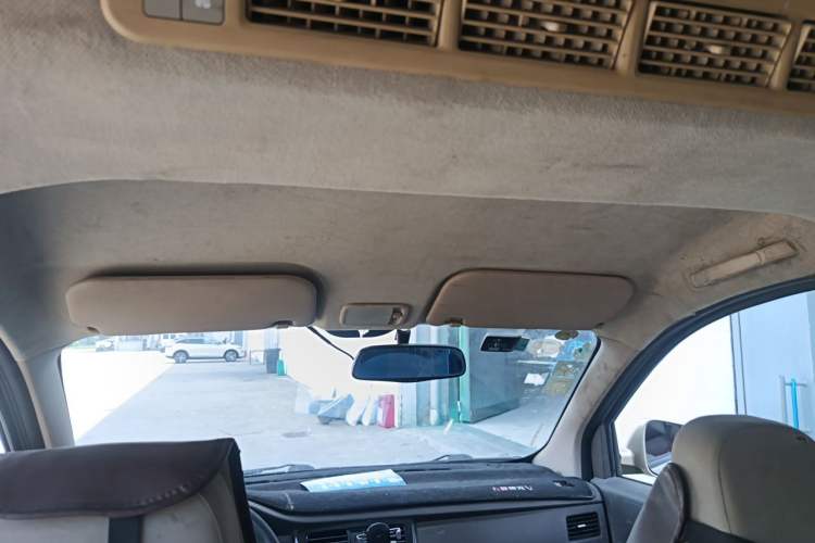 Used Wuling Rongguang V 2016 1.5L Practical Version Non-Power-Assisted Headliner