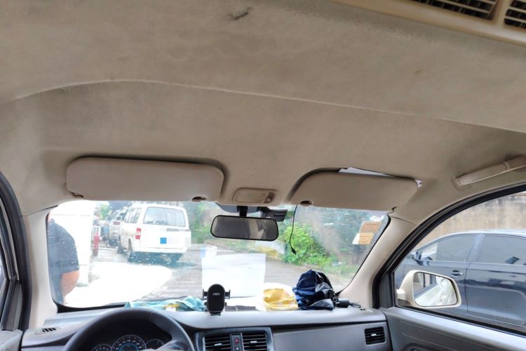 Used Wuling Rongguang V 2016 1.5L Standard Version Headliner