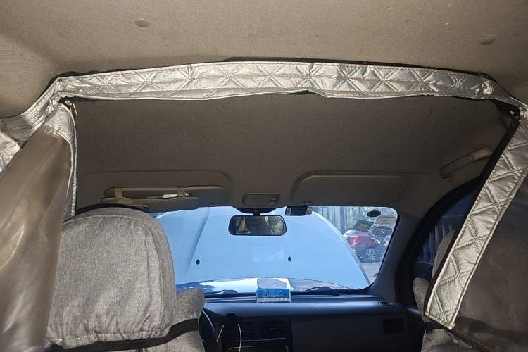Used Wuling Rongguang V 2016 1.2L Practical Model Non-Power-Assisted Headliner