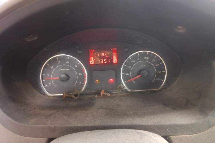 Used Wuling Rongguang V 2016 1.5L Practical Version Instrument Cluster