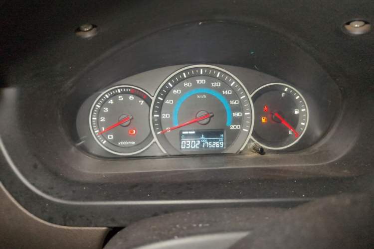 Used Wuling Rongguang V 2016 1.5L Standard Version Instrument Cluster