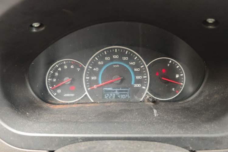 Used Wuling Rongguang V 2016 1.5L Standard Version Instrument Cluster