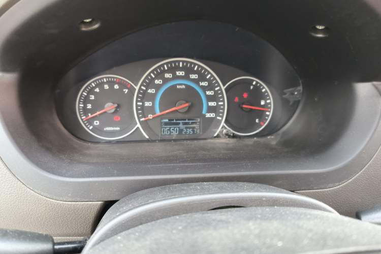 Used Wuling Rongguang V 2016 1.5L Standard Version Instrument Cluster
