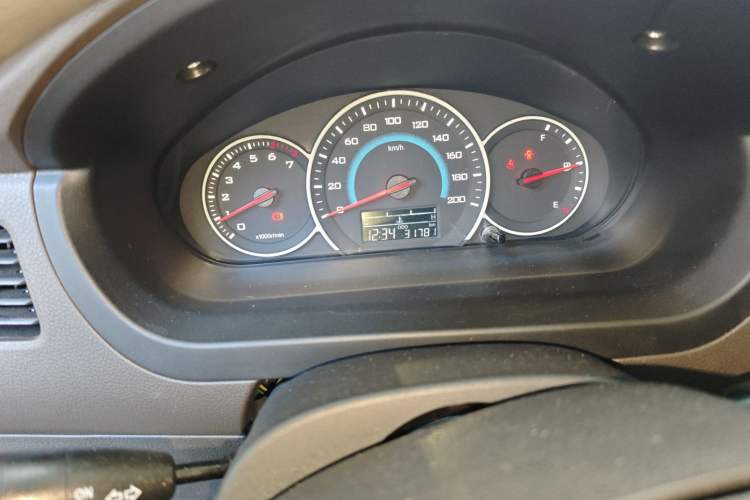 Used Wuling Rongguang V 2016 1.5L Standard Version Instrument Cluster