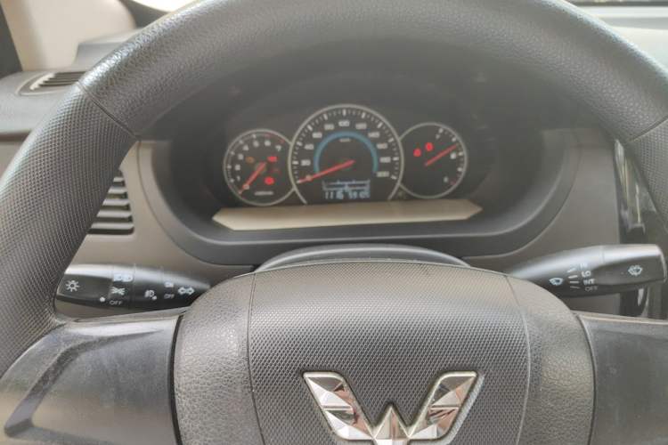 Used Wuling Rongguang V 2016 1.5L Standard Version Instrument Cluster