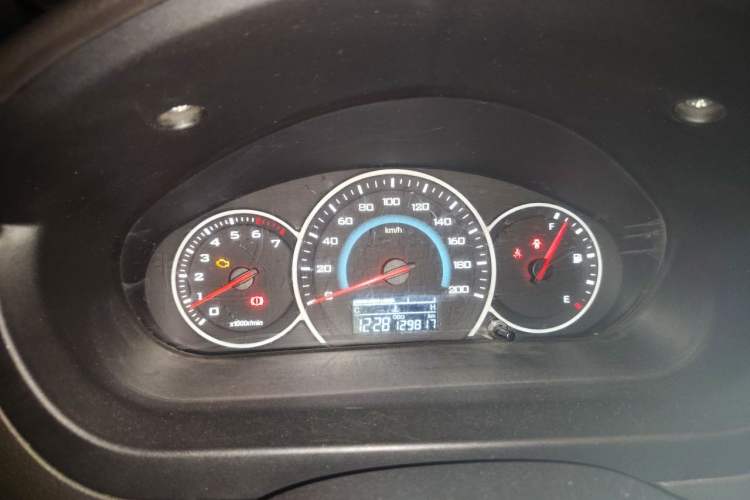 Used Wuling Rongguang V 2016 1.5L Standard Version Instrument Cluster