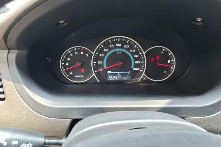 Used Wuling Rongguang V 2016 1.5L Standard Version Instrument Cluster
