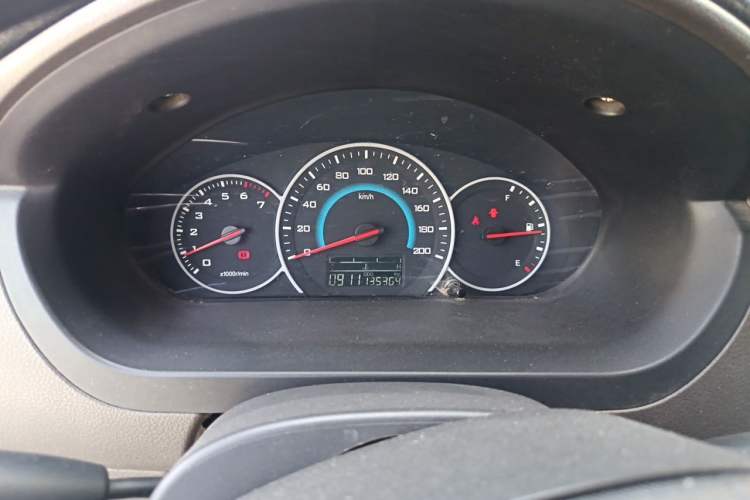 Used Wuling Rongguang V 2016 1.5L Practical Version Non-Power-Assisted Instrument Cluster