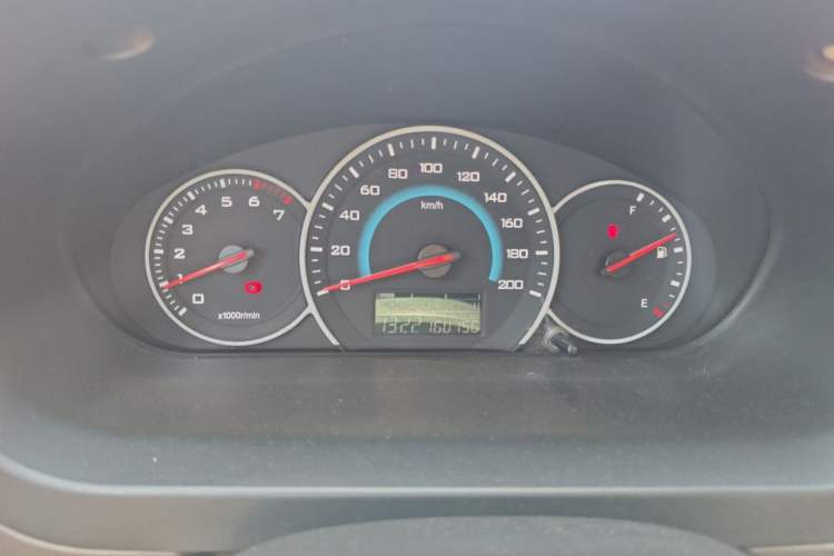 Used Wuling Rongguang V 2016 1.5L Standard Version Instrument Cluster