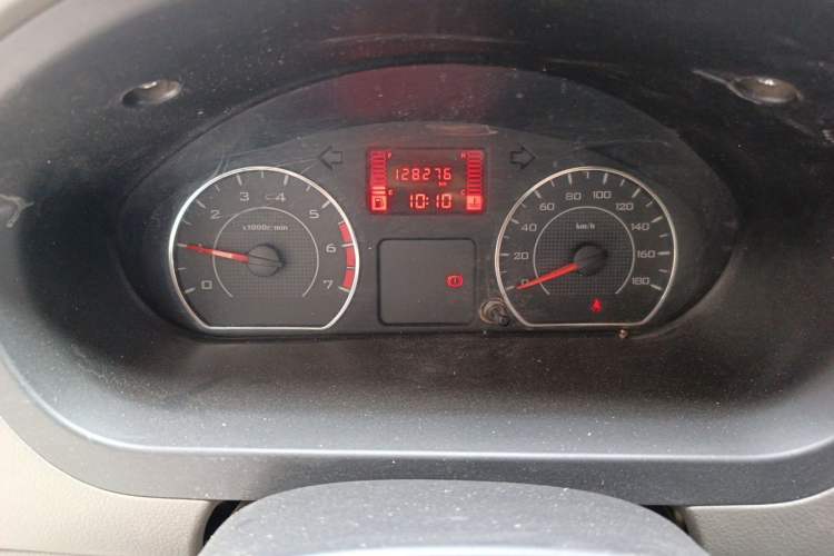 Used Wuling Rongguang V 2016 1.2L Practical Version Instrument Cluster
