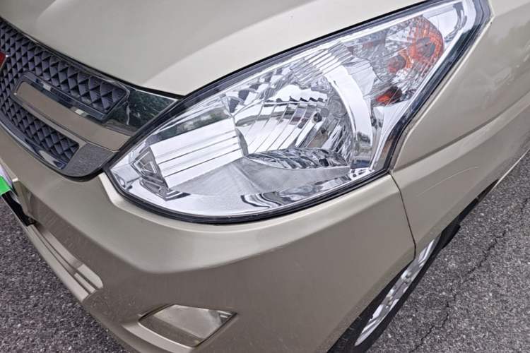 Used Wuling Rongguang V 2016 1.2L Standard Version Left Front Headlight