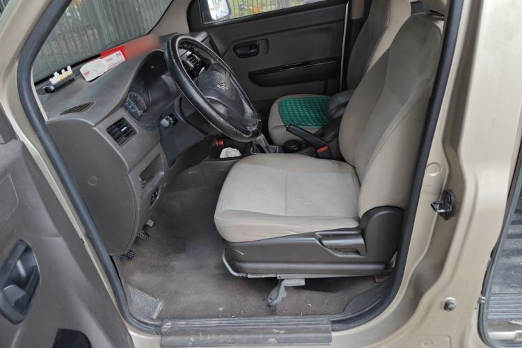Used Wuling Rongguang V 2016 1.5L Standard Version Left Front Seat