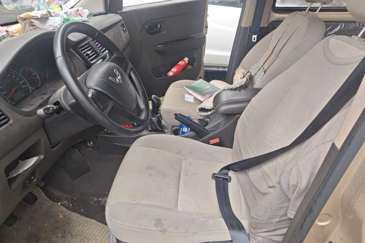 Used Wuling Rongguang V 2016 1.2L Standard Version Left Front Seat