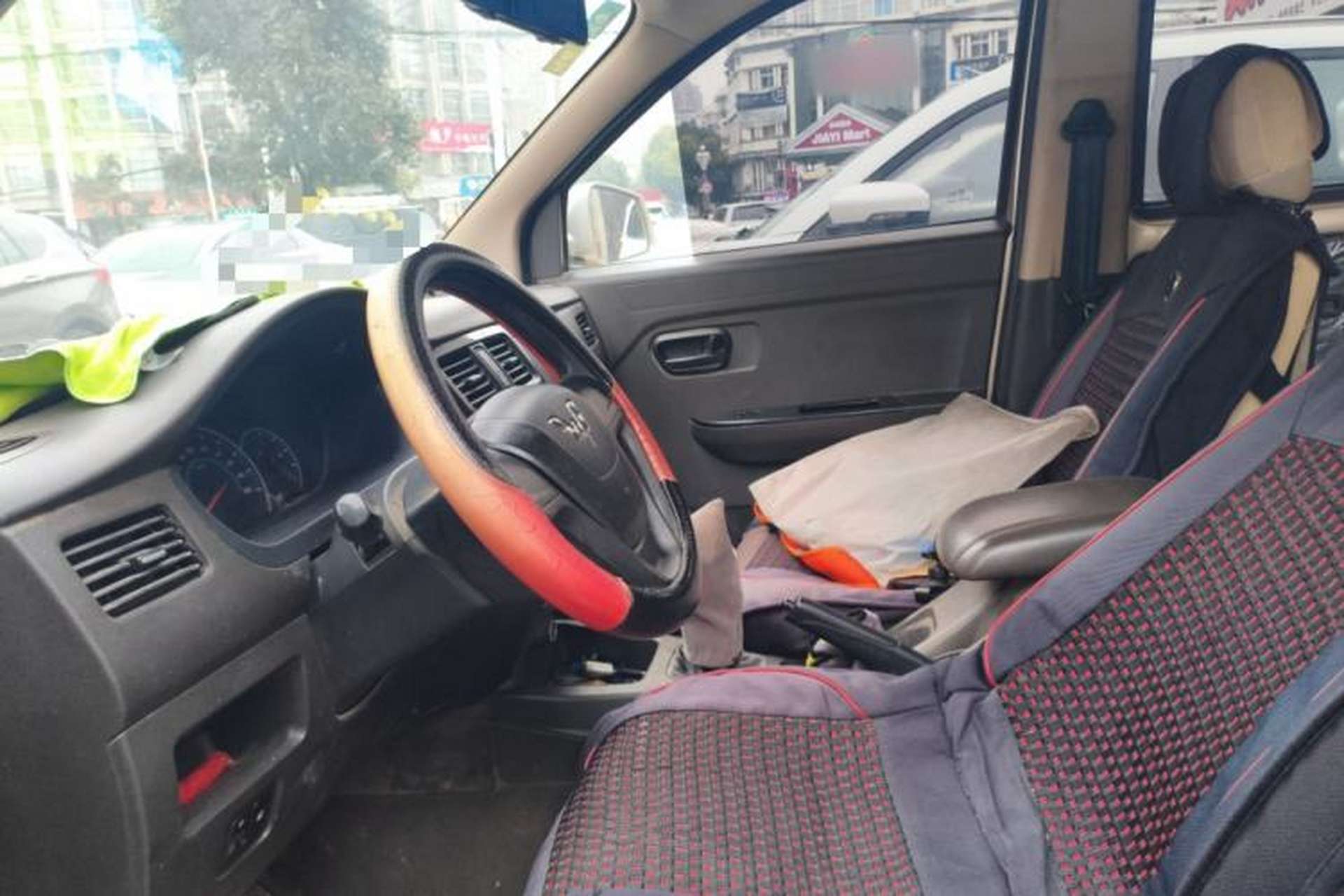 Used Wuling Rongguang V 2016 1.5L Standard Version Left Front Seat